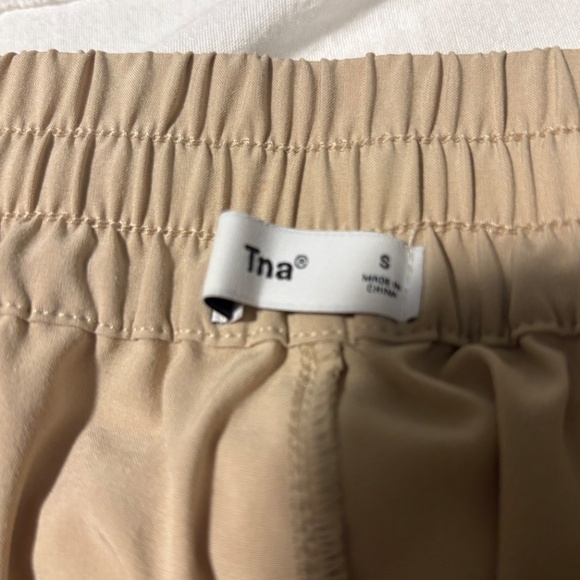 TNA Cargo Jogger Pants — Size S — Taupe/Beige - Picture 3 of 3